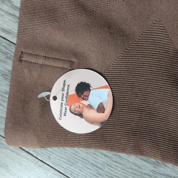 Att Lady High-Waisted Brown Shorts Shapewear Tummy Control Shorts - NWT 3XL - Picture 3 of 7